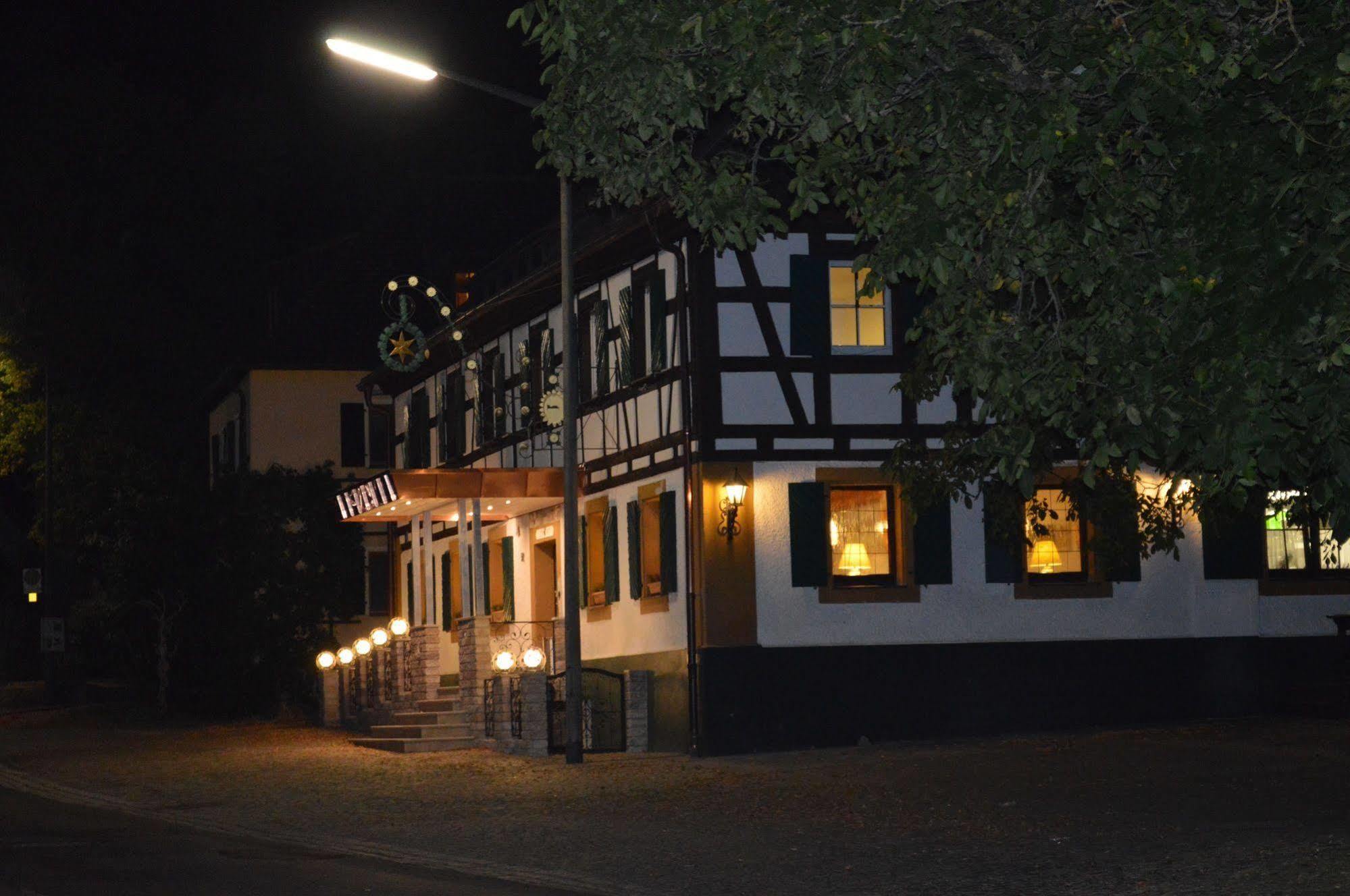 Landhotel Rangau Gasthof & Brennerei Markt Erlbach Exterior foto